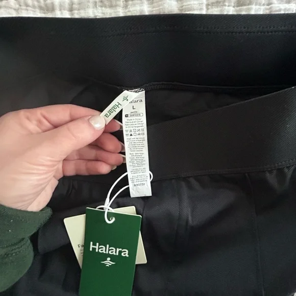 HALARA NWT pants - Picture 5 of 5